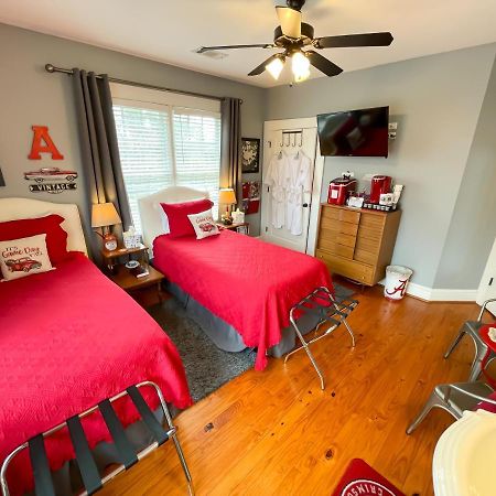 Bama Bed And Breakfast - Sweet Home Alabama Suite Tuscaloosa Exterior foto